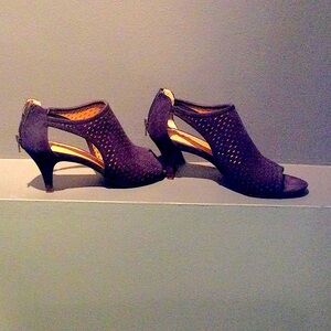 Elegant Navy Women's Heels